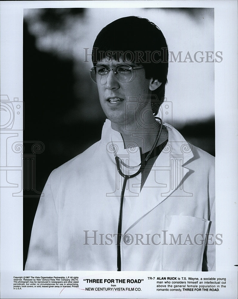 1987 Press Photo Alan Ruck Stars In &quot;Three For The Road&quot;- Historic Images