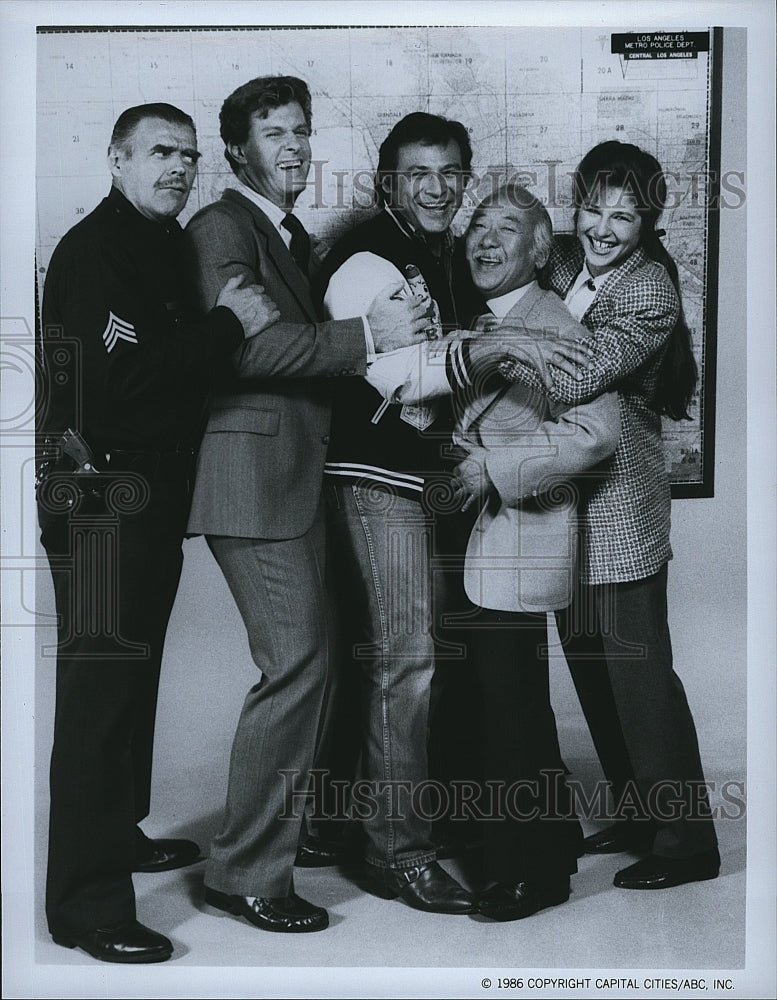 1986 Press Photo Cast Members of &quot;Ohara&#39;- Historic Images