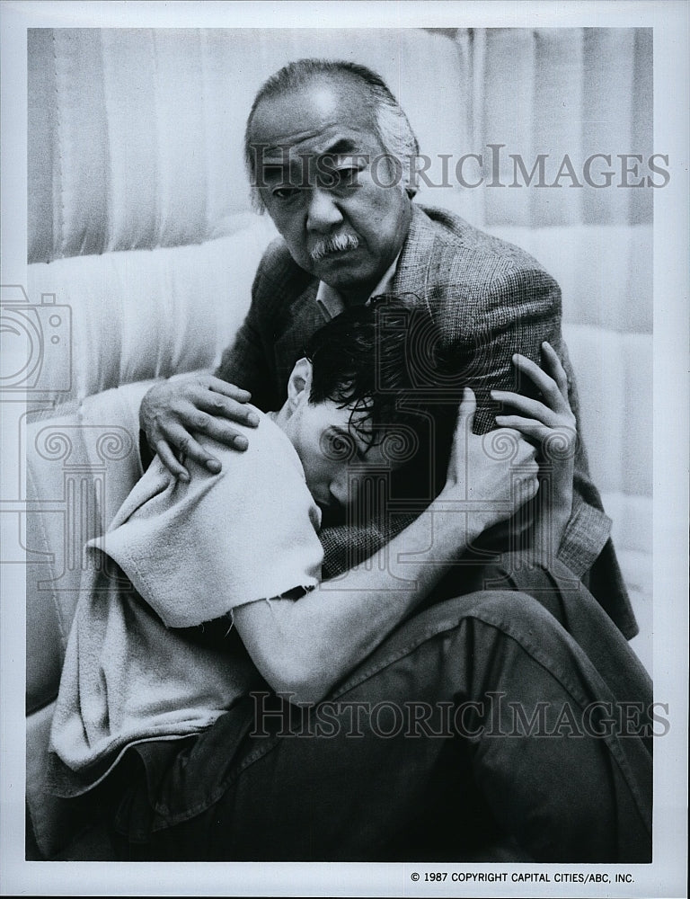 1987 Press Photo Actors Pat Morita &amp; Neil Barry in &quot;Ohara&quot;- Historic Images