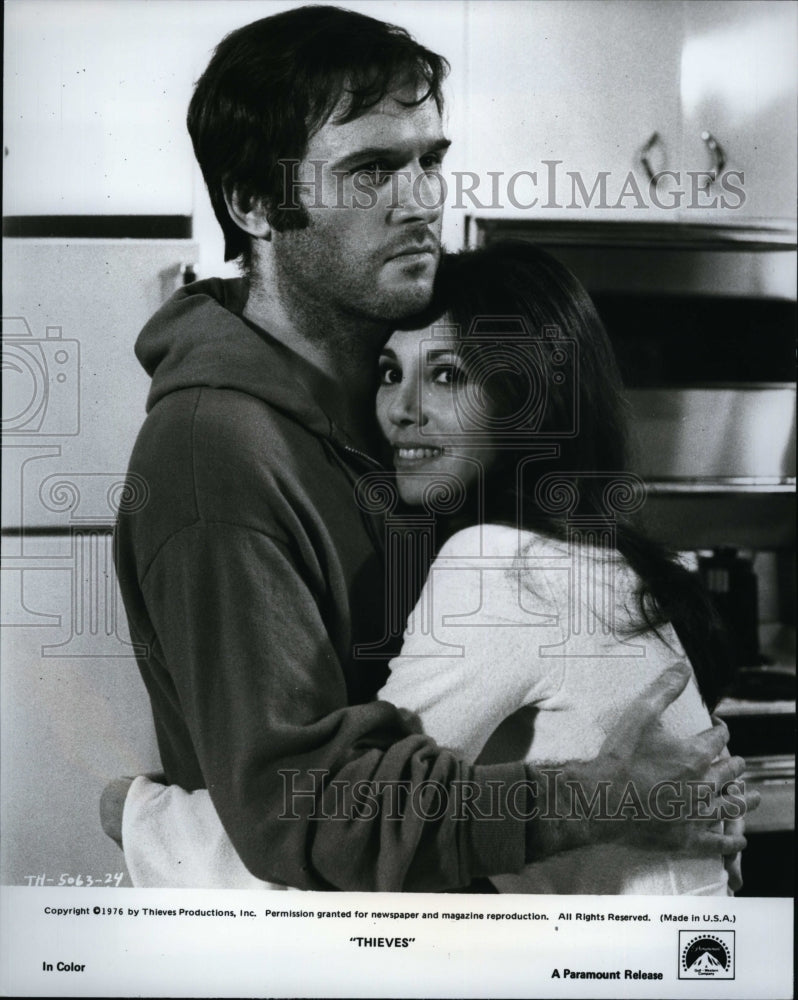 1976 Press Photo Actress Marlo Thomas &amp; Charles Grodin in &quot;Thieves&quot;- Historic Images