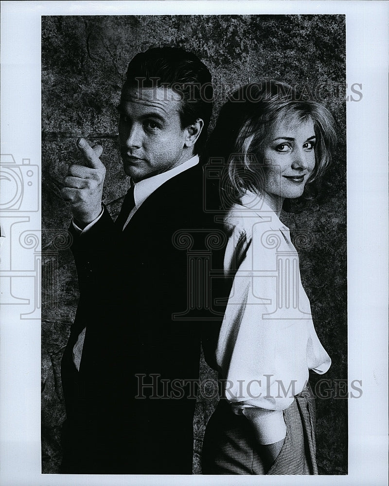 Press Photo David Andrews Actor Caroline Langrishe Actress Pulaski Television - Historic Images