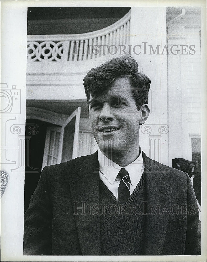 1983 Press Photo Kevin Conroy as Bobby Kennedy- Historic Images