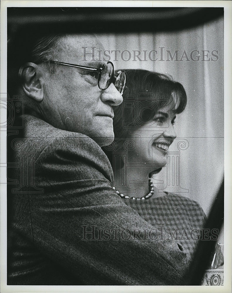 1983 Press Photo E. G. Marshall as Joe Kennedy, Blaire Brown as Jackie- Historic Images