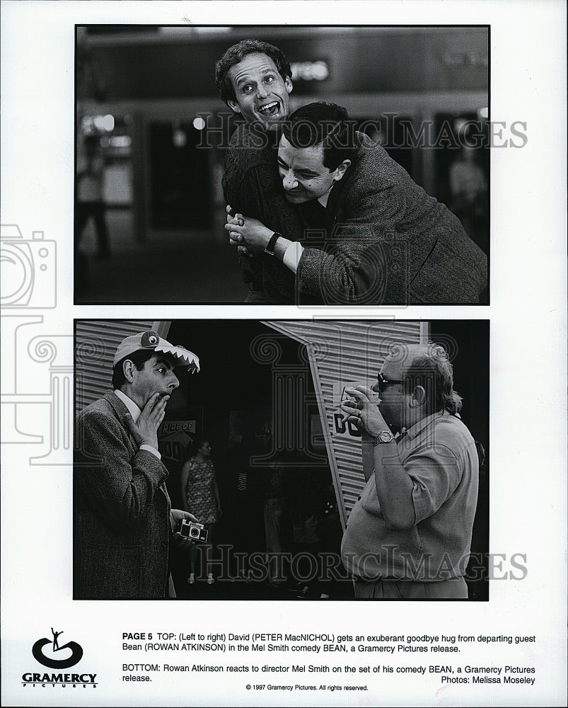 1997 Press Photo Peter MacNichol and Rowan Atkinson in &quot;Bean&quot;- Historic Images