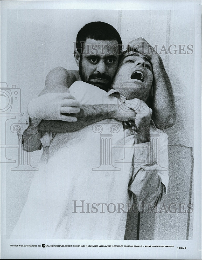 1985 Press Photo Amon Zadek in &quot;Beyond the Walls&quot;- Historic Images