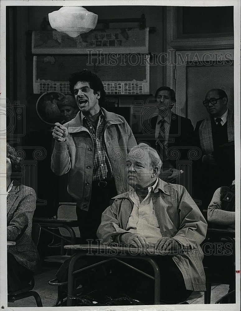 1982 Press Photo Mark Lonow and Caroll O&#39;Connor in &#39;archir Bunker&#39;s Place&quot;.- Historic Images