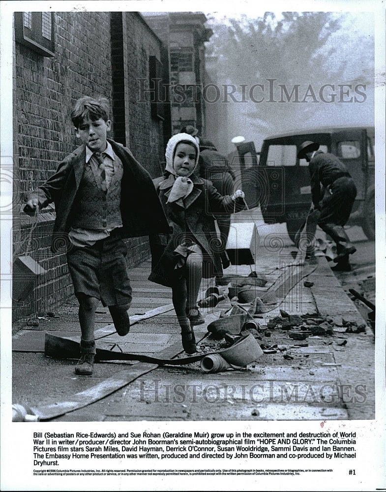 1986 Press Photo Actor Sebastian Rice Edwards &amp; Geraldine Muir In &quot;Hope &amp; Glory&quot;- Historic Images