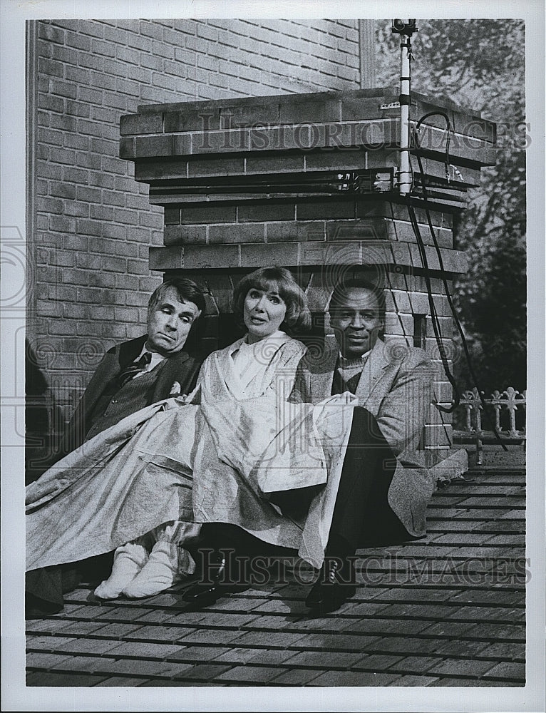 1983 Press Photo Robert Guillaume, Inga Swenson &amp; James Noble in &quot;Benson&quot;- Historic Images