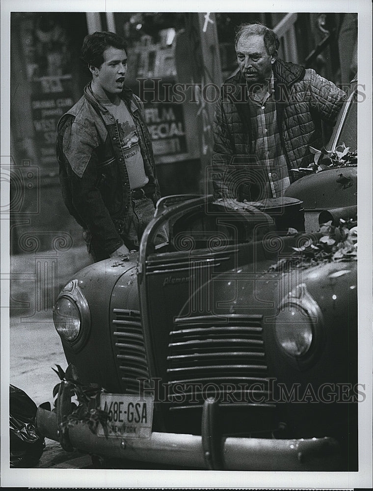 1986 Press Photo Actors Raphael Sbarge &amp; Bill Macy in &quot;Better Days&quot;- Historic Images