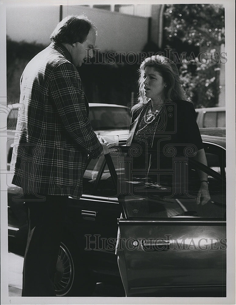 1988 Press Photo Actor Dennis Franz &amp; Brynn Thayer in &quot;Beverly Hills Buntz&quot;- Historic Images