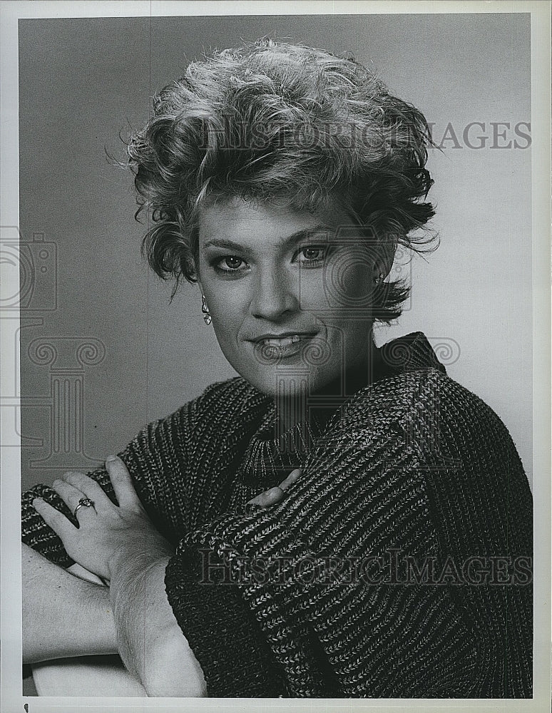 19887 Press Photo Actress Dana Wheeler-Nicholson in &quot;Beverly Hills Buntz&quot;- Historic Images