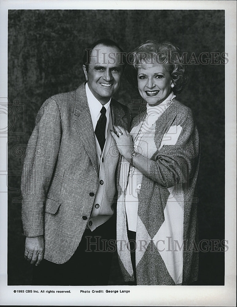 1993 Press Photo Bob Newhart and Betty White in &quot;Bob&quot;- Historic Images