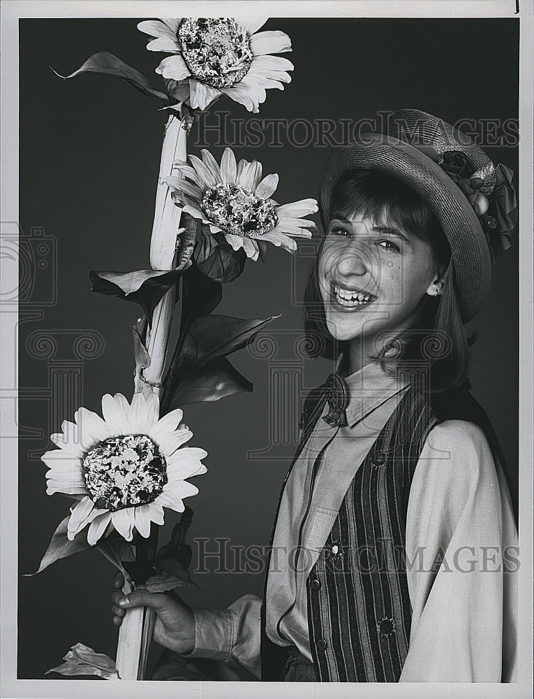 1990 Press Photo Mayim Bialik American Actress Blossom Sitcom Comedy TV Show- Historic Images