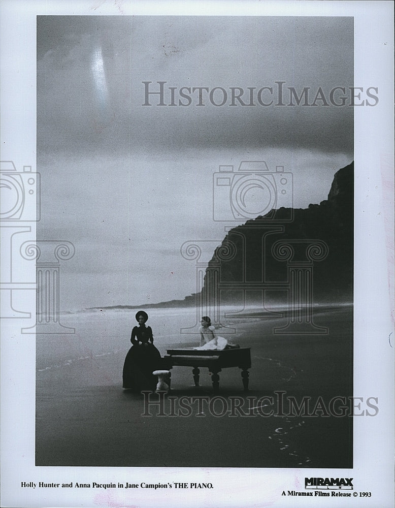 1993 Press Photo Holly Hunter American Actress Anna Pacquin The Piano Movie Film- Historic Images