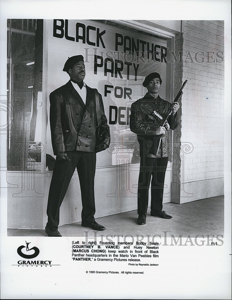 1995 Press Photo Courtney B. Vance and Marcus Chong in &quot;Panther&quot;- Historic Images