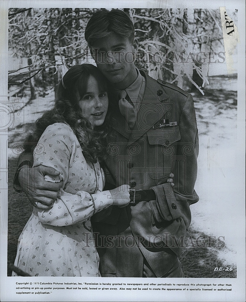 1975 Press Photo Jan-Michael Vincent Actor Glynis O&#39;Connor Baby Blue Marine Film- Historic Images