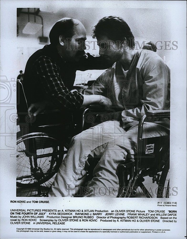 1989 Press Photo Anti-war activist Ron Kovic and Actor Tom Cruise.- Historic Images