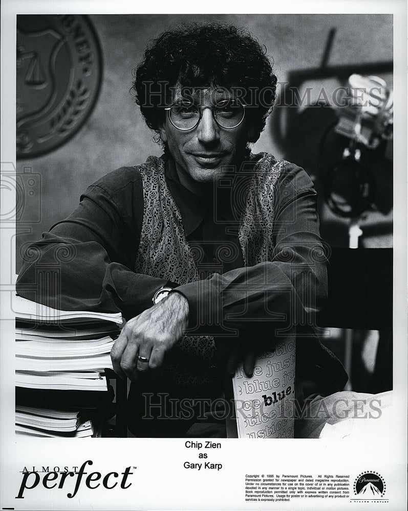 1995 Press Photo Actor Chip Zein on &quot;Almost Perfect&quot;- Historic Images