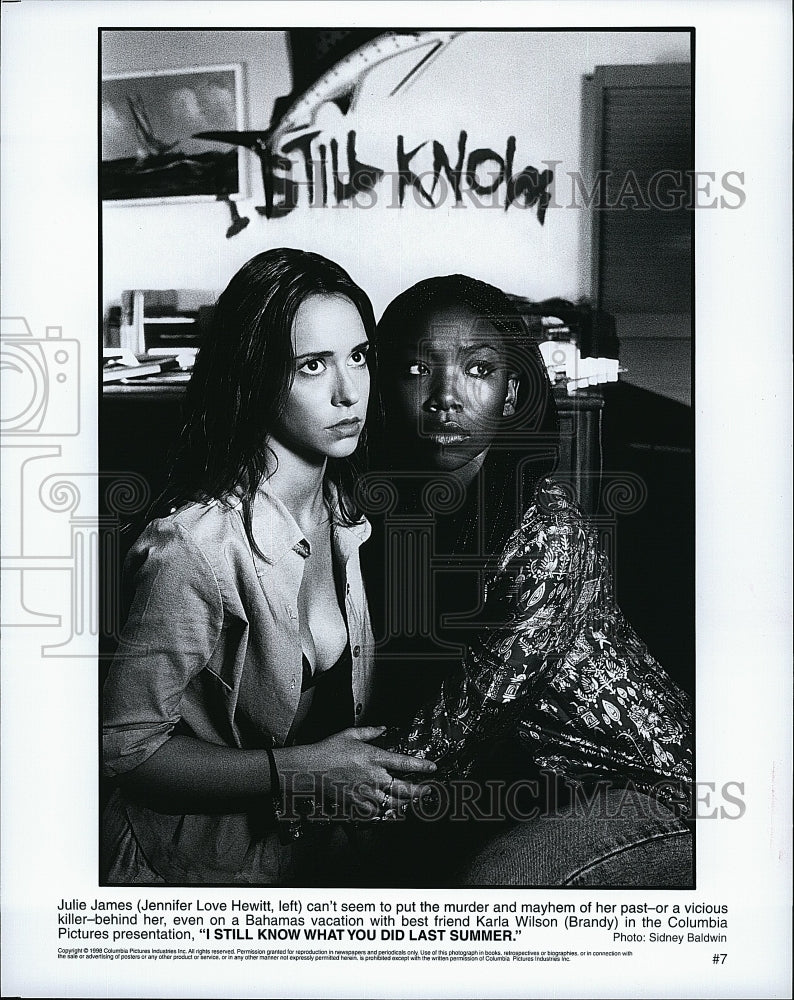 Press Photo Jennifer Love Hewitt and Brandy in I Still Know What You Did Last Su- Historic Images