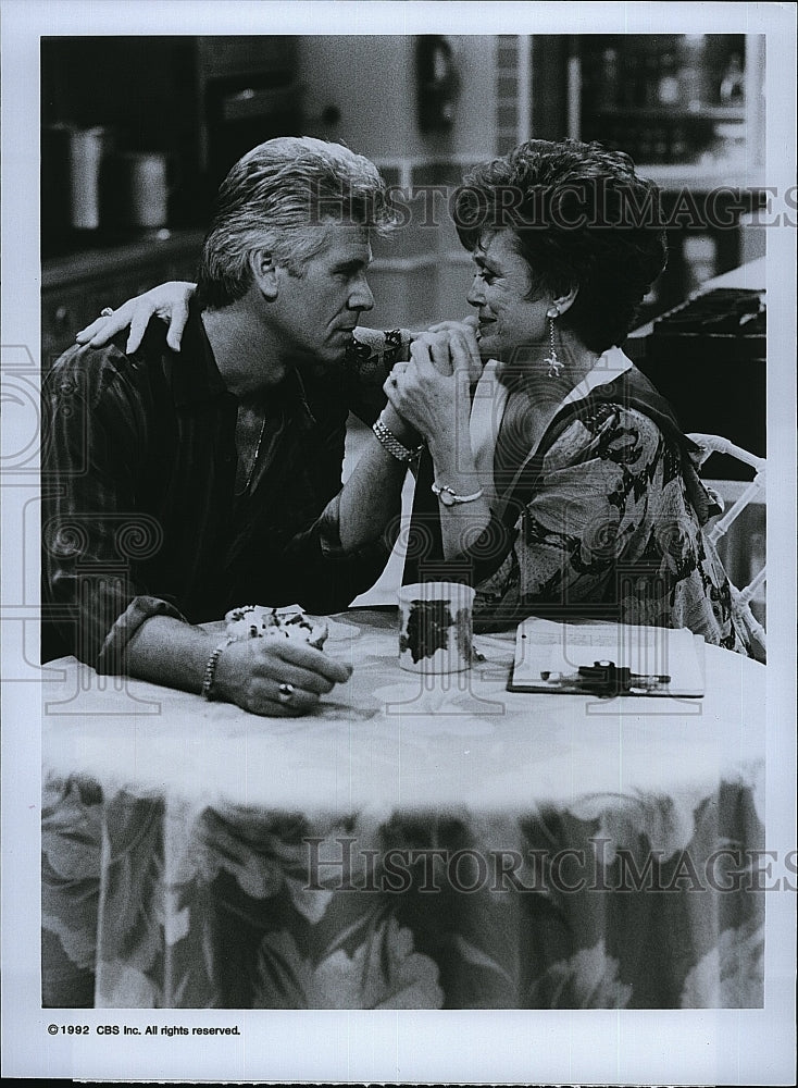 1992 Press Photo &quot;The Golden palace&quot; Rue McClanahan &amp; Barry Bosteick- Historic Images