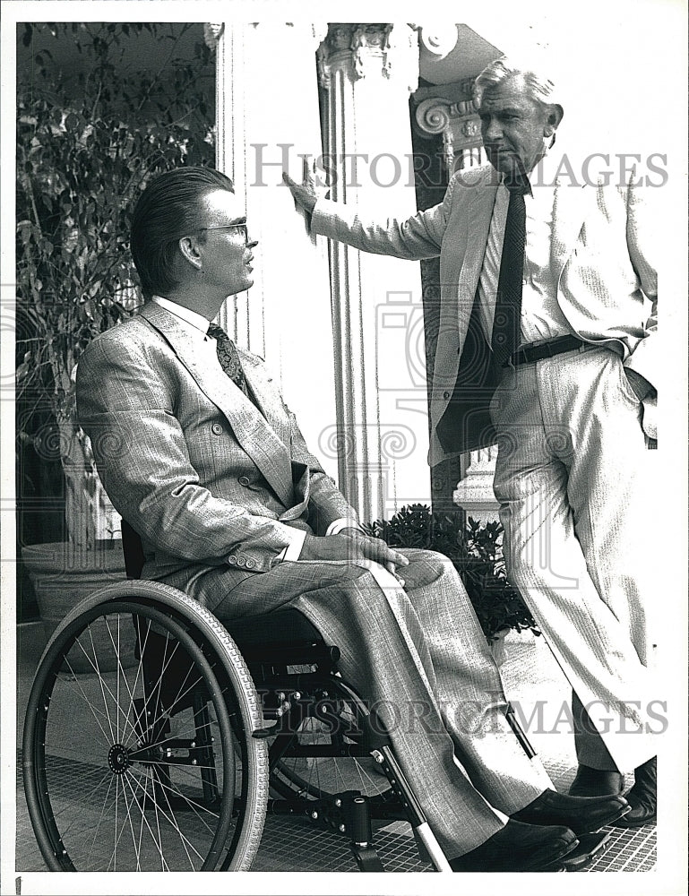 1990 Press Photo Andy Griffith and Alan Toy on TV series &quot;Matlock&quot;- Historic Images