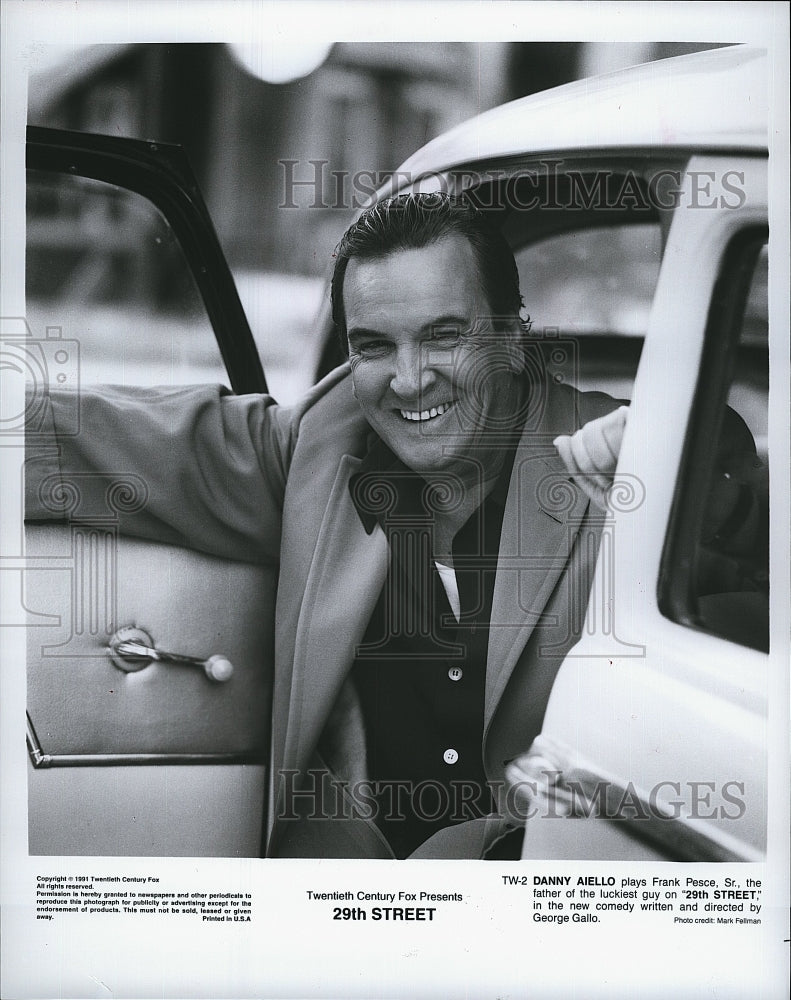 1995 Press Photo Danny Aiello in &quot;29th Street&quot;- Historic Images