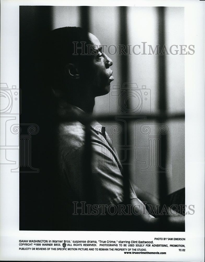 1999 Press Photo Isiah Washington in &quot;True Crime&quot;- Historic Images