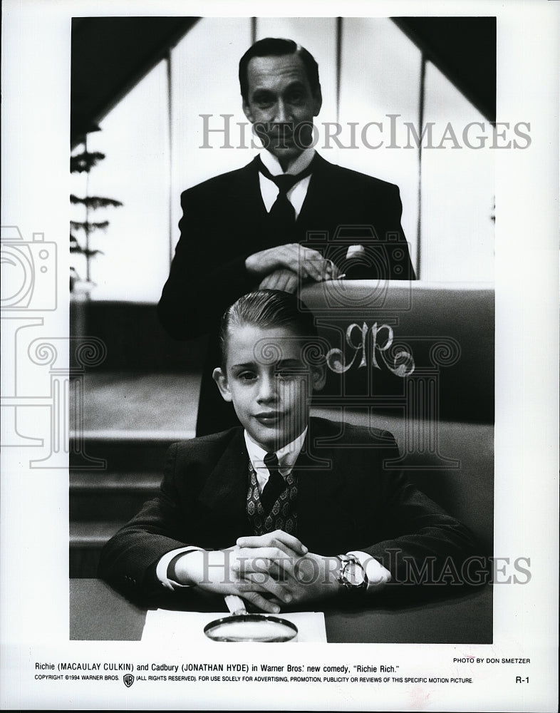 1994 Press Photo &quot;Richie Rich&quot; starring Macaulay Culkin, Jonathan Hyde- Historic Images