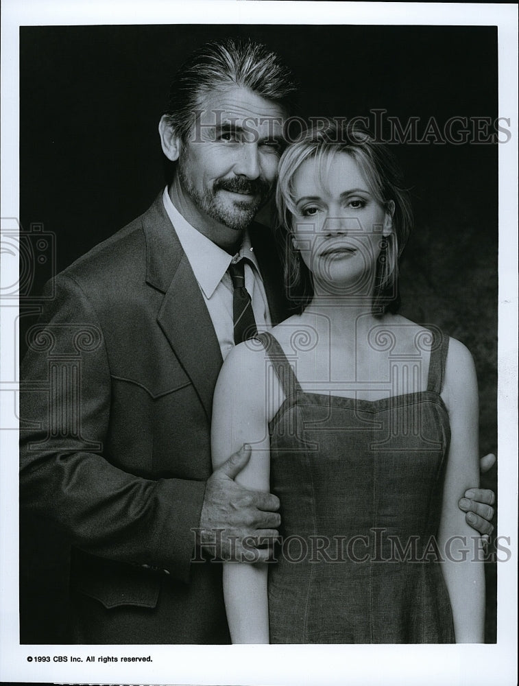 1992 Press Photo James Brolin and Peggy Lipton in &quot;Angel Falls&quot;- Historic Images