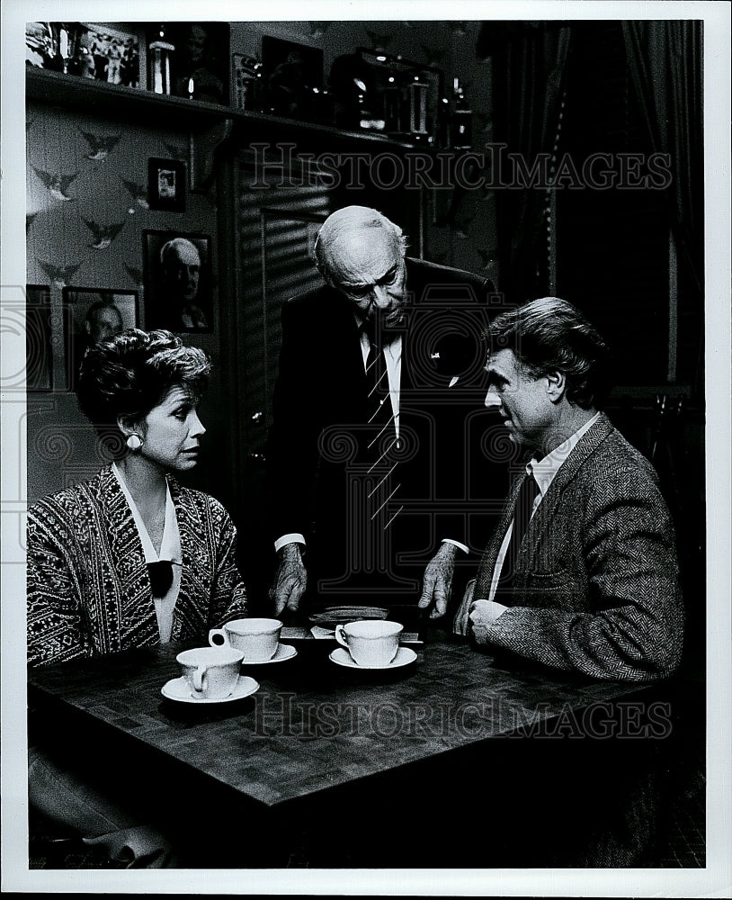 Press Photo John Randolph Mary Tyler Moore and Denis Arndt in &quot;Annie McGuire&quot;- Historic Images