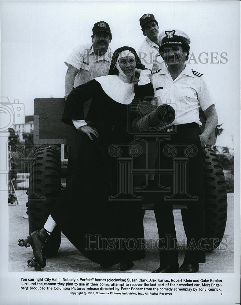 1981 Press Photo Susan Clark Alex Karras and Robert Klein in &quot;Nobody&#39;s Perfekt&quot;- Historic Images