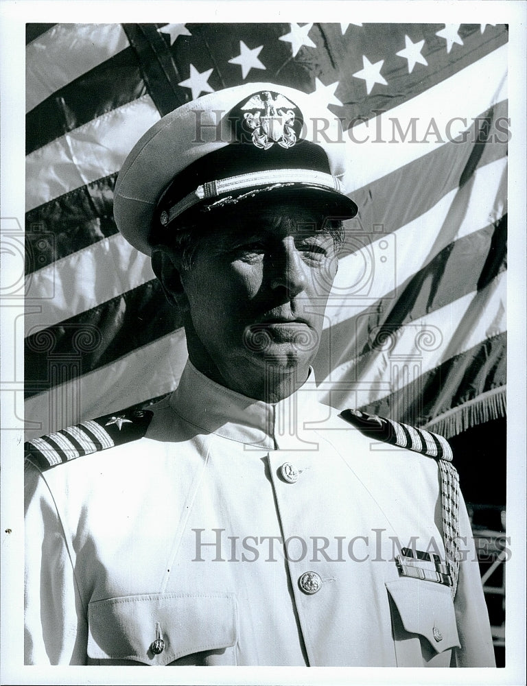 Press Photo Robert Mitchum stars in &quot;The Winds of War&quot; - Historic Images