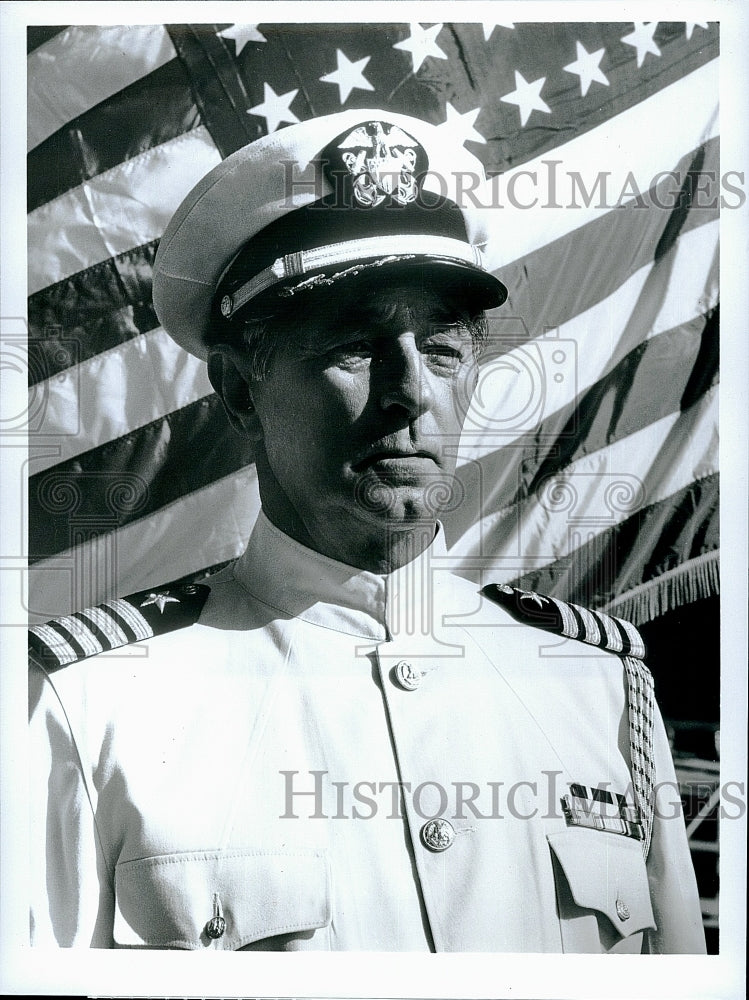 Press Photo Robert Mitchum stars in &quot;The Winds of War&quot; - Historic Images