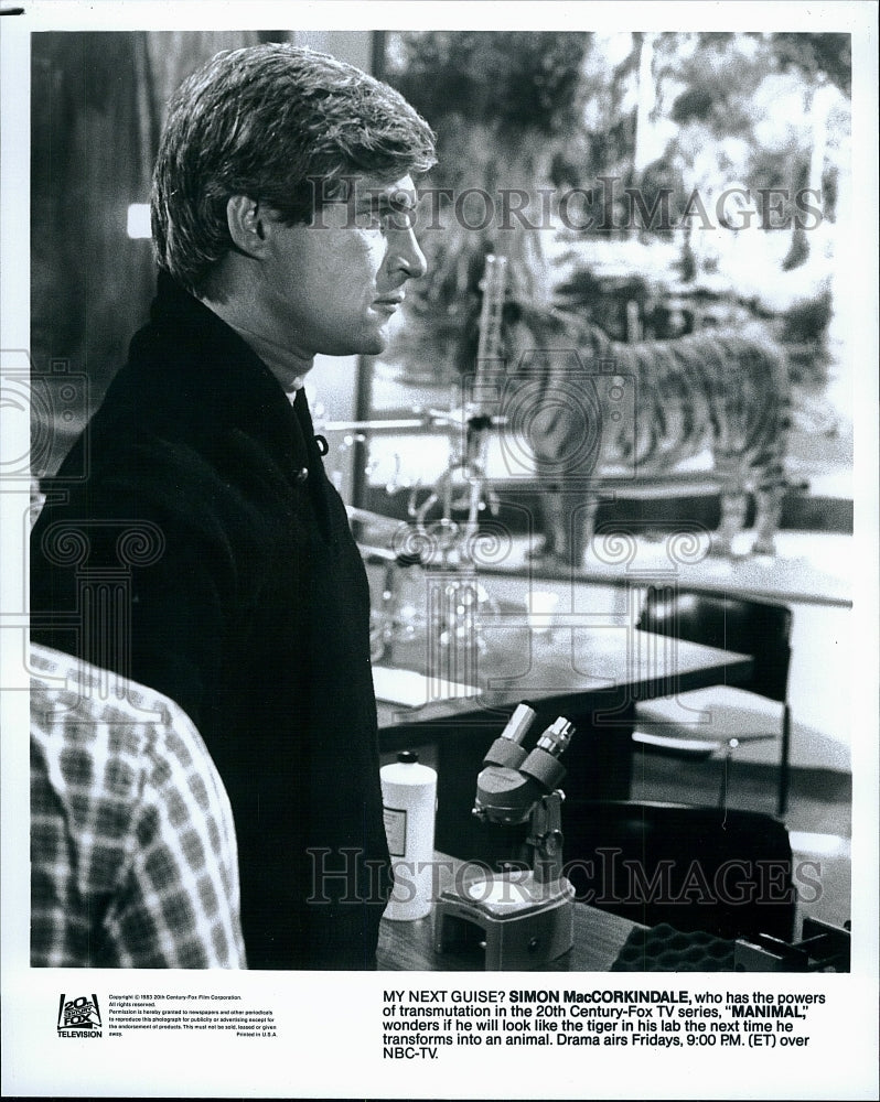 1983 Press Photo Simon MacCorkindale in &quot;Manimal&quot;.- Historic Images