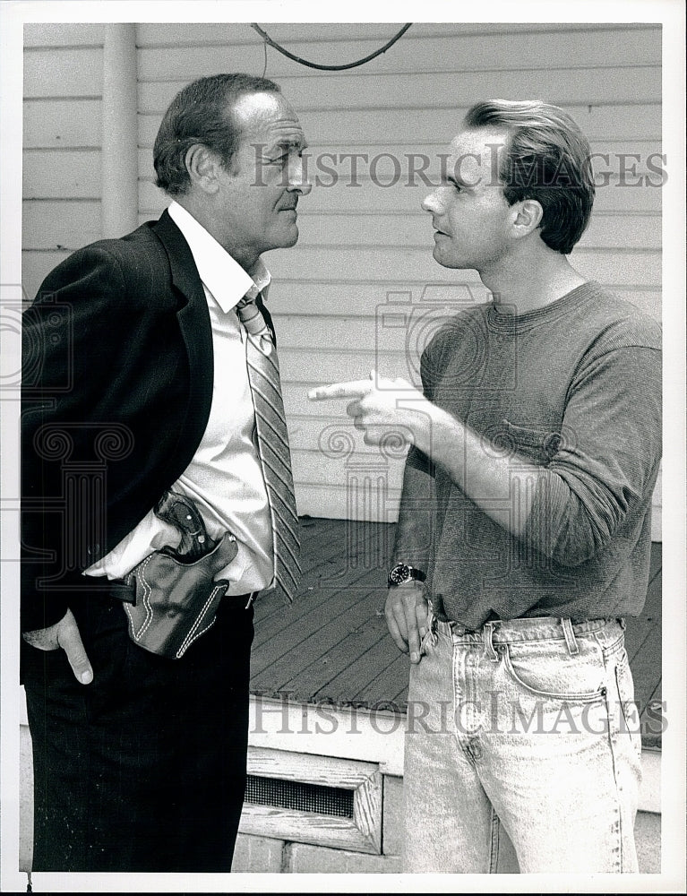 1989 Press Photo Robert Loggia and Adam Nelson in &quot;Mancuso, FBI&quot;.- Historic Images