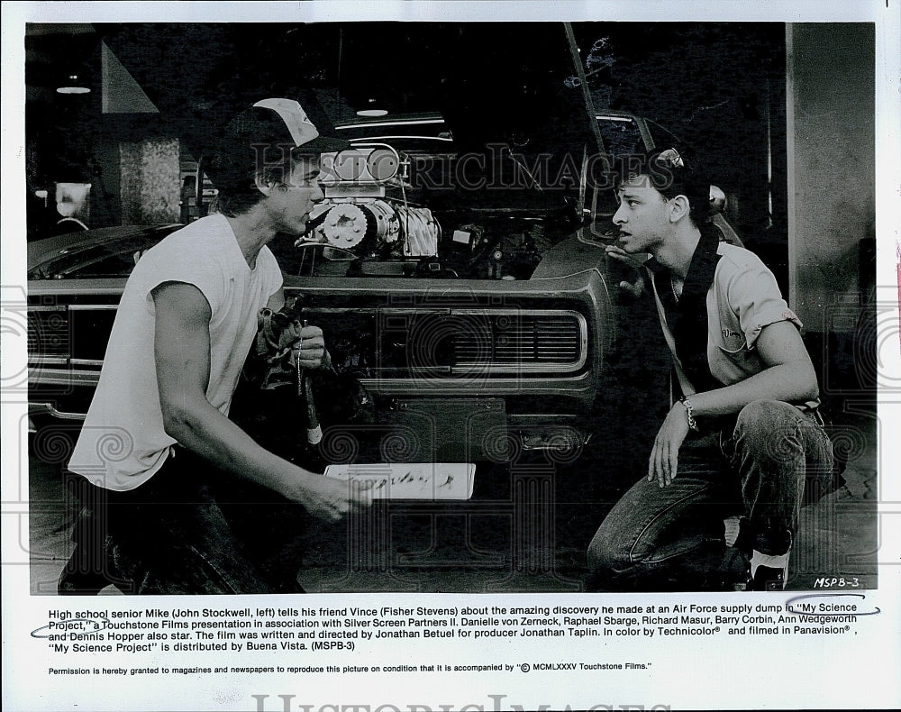 1985 Press Photo John Stockwell, Fisher Stevens &quot;My Science Project&quot;- Historic Images