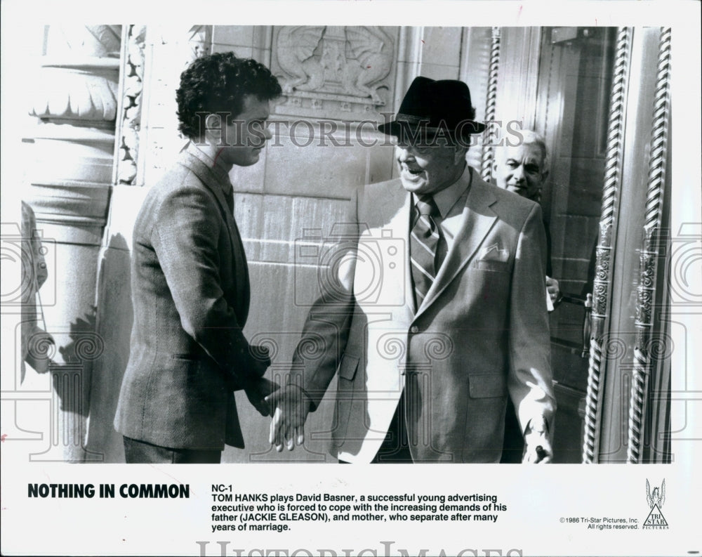 1986 Press Photo Tom Hanks in Nothing In Common- Historic Images