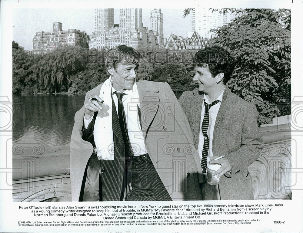 1982 Press Photo Peter O&#39;Toole and Mark Linn-Baker in &quot;My Favorite Year&quot;.- Historic Images