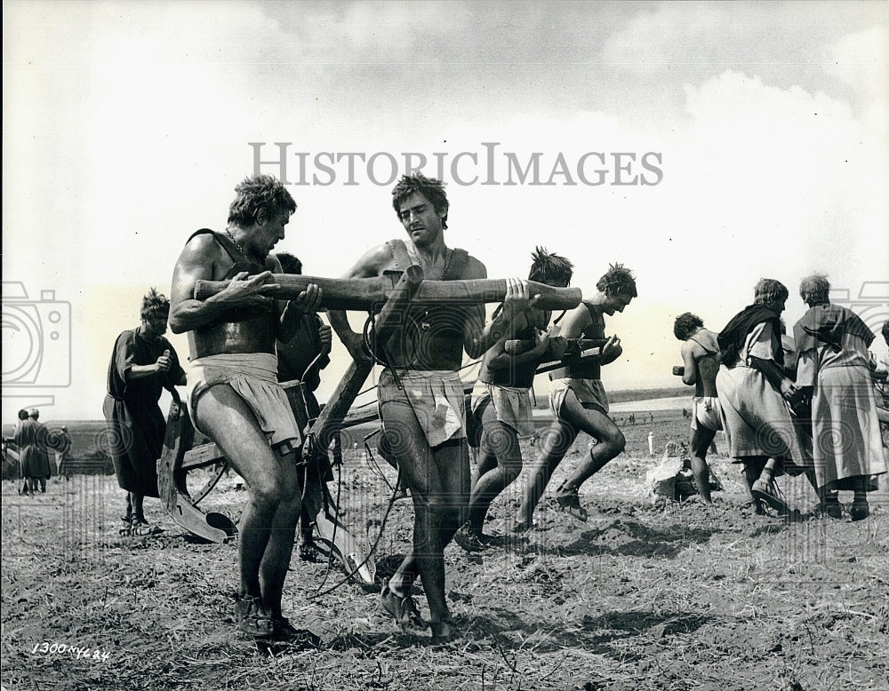 1962 Press Photo Anthony Quinn Actor Vittorio Gassman Barabbas Movie Film- Historic Images