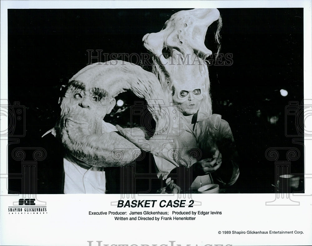 1989 Press Photo David Emge in &quot;Basket Case 2&quot;- Historic Images