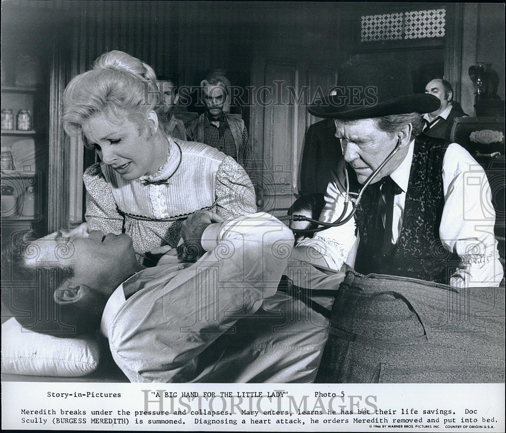 1966 Press Photo Burgess Meredith in &quot;A Big Hand for the Little Lady&quot;- Historic Images