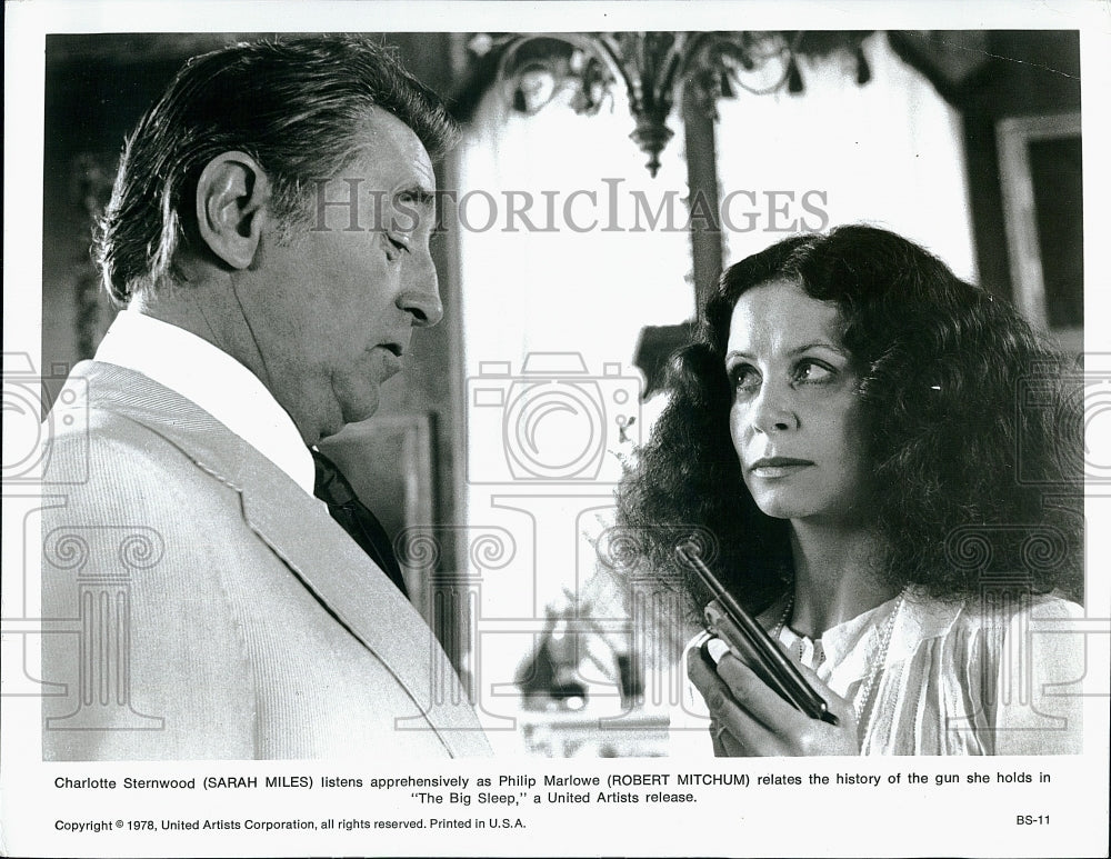 1978 Press Photo Sarah Miles and Robert Mitchum in &quot;The Big Sleep&quot;- Historic Images