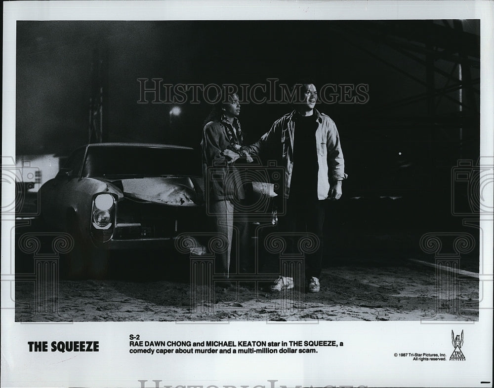 1987 Press Photo Rae Dawn Chong Actress Michael Keaton Squeeze Comedy Movie- Historic Images