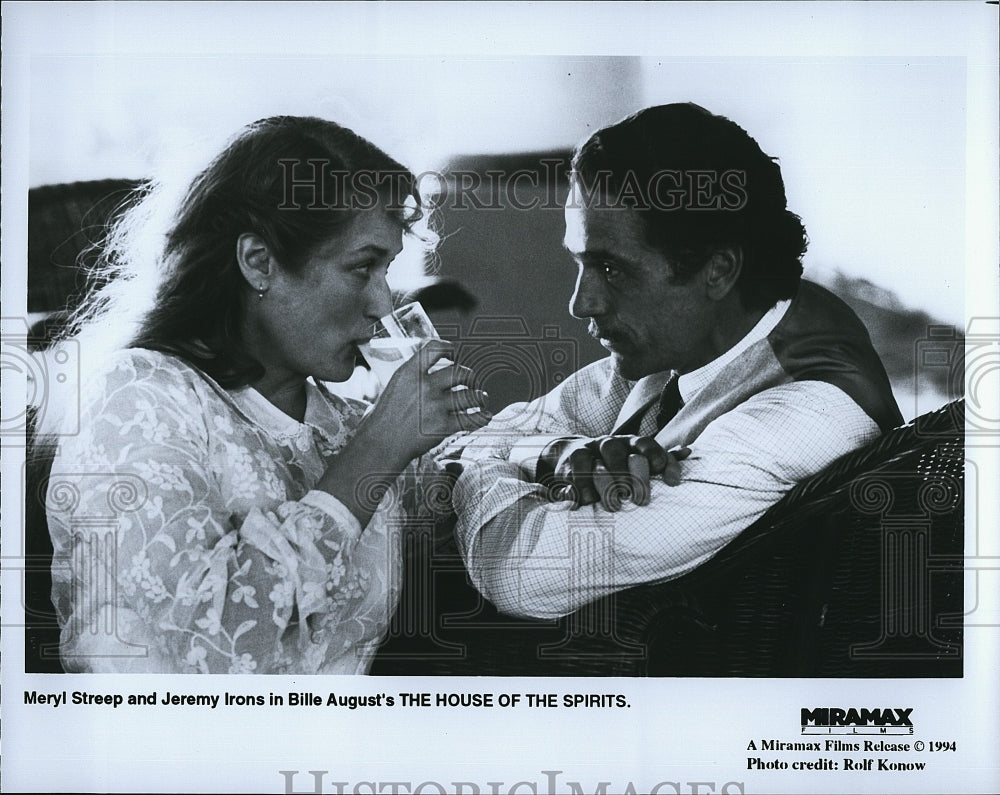 1994 Press Photo Meryl Streep Actress Jeremy Irons Actor House Of Spirits Film- Historic Images