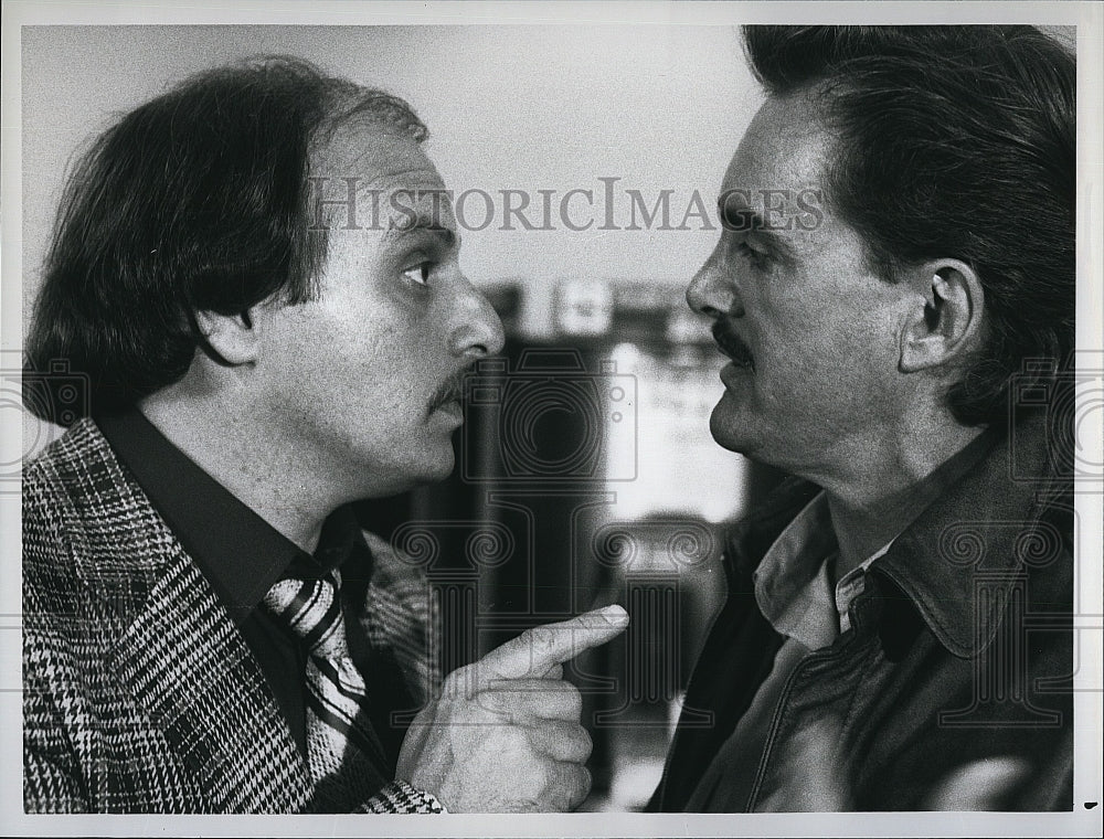 1988 Press Photo Actors Dennis Franz &amp; Rod McCary in &quot;Beverly Hills Buntz&quot;- Historic Images