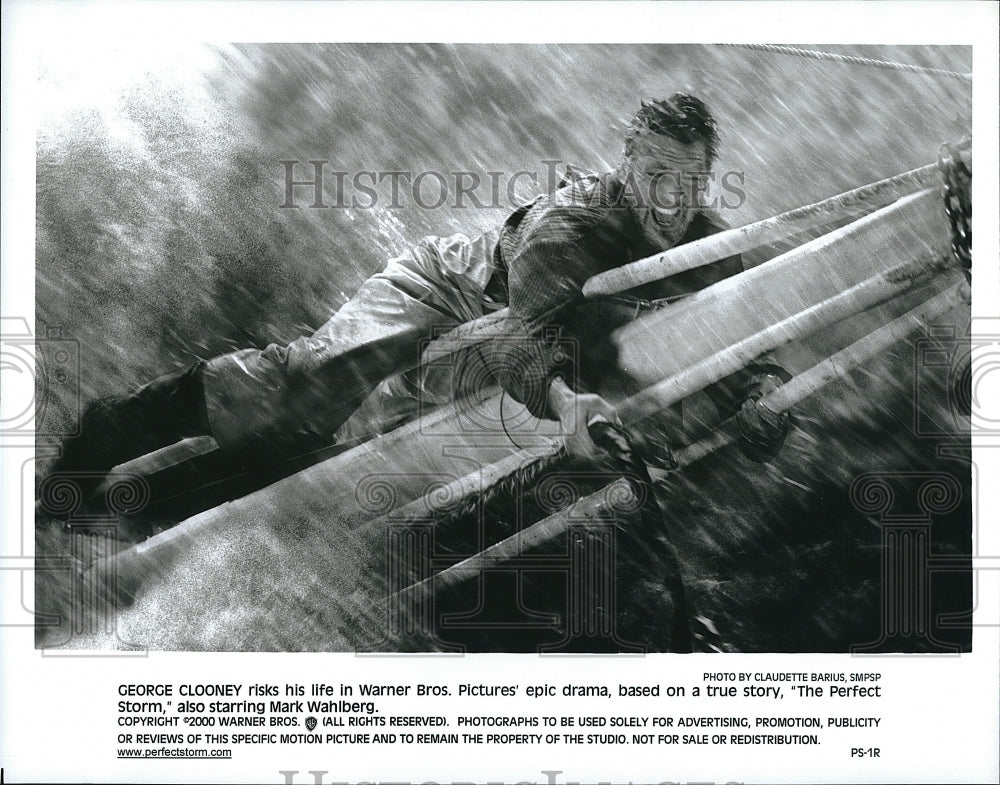 2000 Press Photo George Clooney American Actor Perfect Storm Drama Movie Film- Historic Images