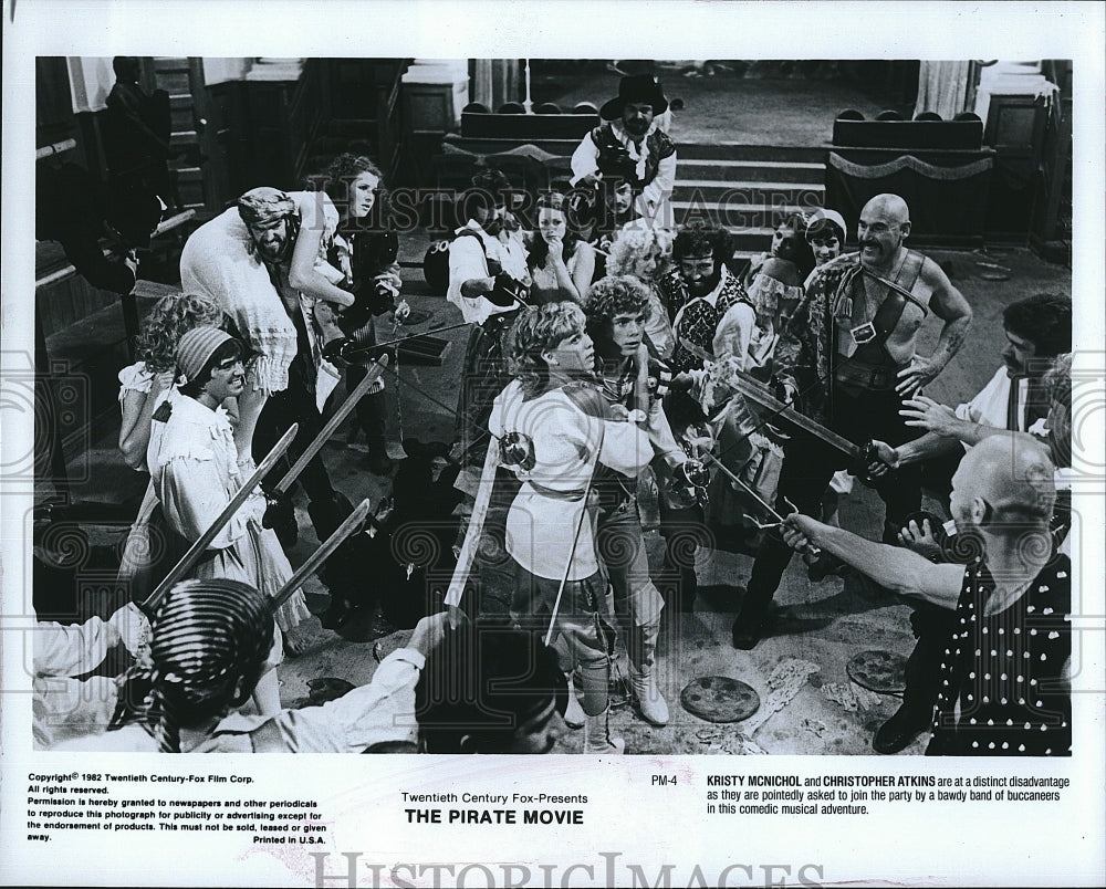 1982 Press Photo Kristy McNichol, Christopher Atkins &quot;The Pirate Movie&quot;- Historic Images