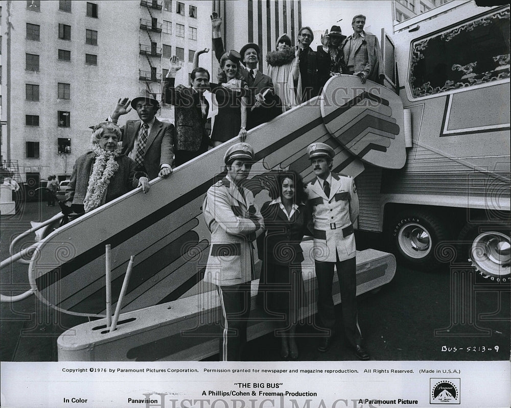 1976 Press Photo Joseph Bologna, Stockard Channing, John Beck &quot;The Big Bus&quot;- Historic Images