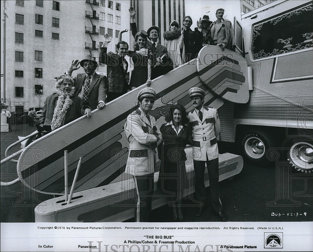 1976 Press Photo Joseph Bologna, Stockard Channing, John Beck &quot;The Big Bus&quot;- Historic Images