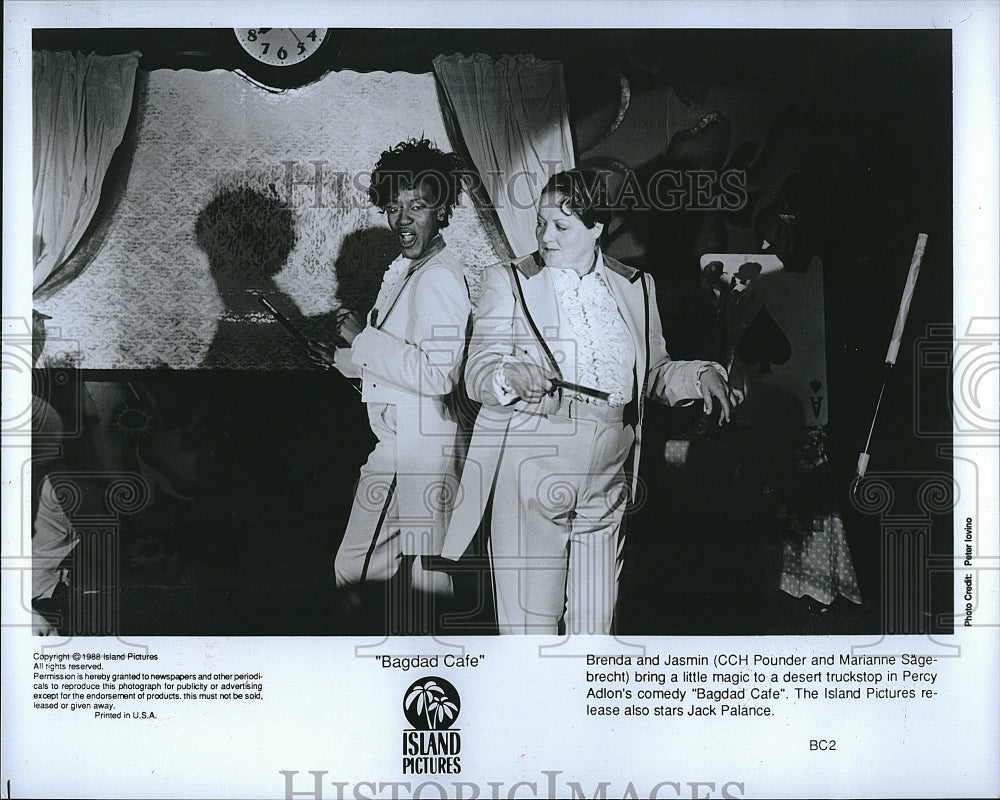 1989 Press Photo Pounder and Sagebrecht in "Bagdad Cafe"- Historic Images